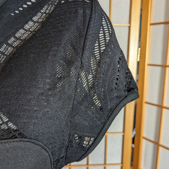 🆕 Bebe sport, lace/ knit top, LG, NEW with tags - Picture 4 of 10